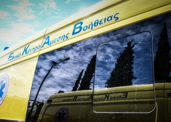 Εργατικό ατύχημα στη Θεσσαλονίκη: Άνδρας έπεσε από τα 8 μέτρα – Γέφυρα ζωής για τη μεταφορά του στο νοσοκομείο