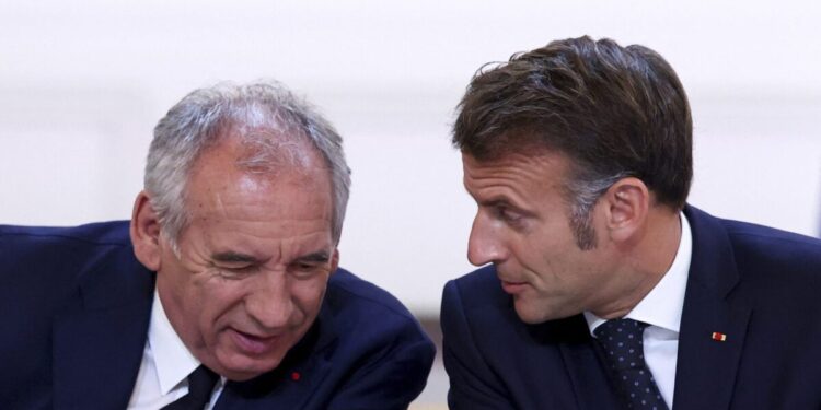 Στη Γαλλία στραμμένα τα βλέμματα των διεθνών επενδυτών – Σήμερα η ψηφοφορία για την κυβέρνηση Μπαϊρού, ποια είναι τα σενάρια
