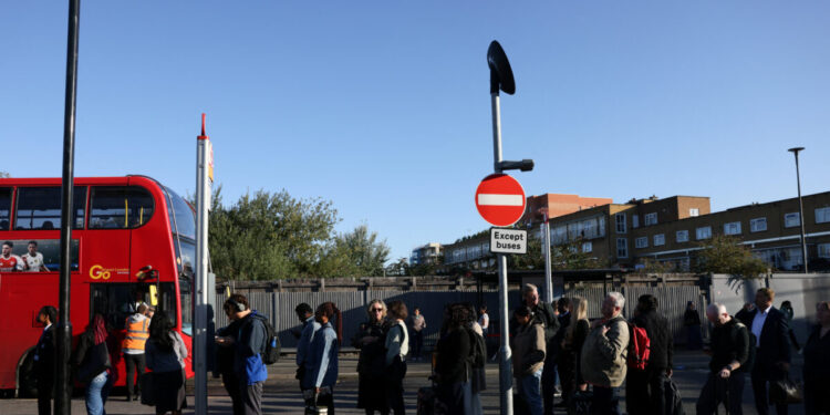 Οι οικονομικές ανησυχίες αυξάνονται για τους ενοικιαστές της Βρετανίας, δείχνει έρευνα του Bloomberg