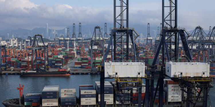 Κατρακυλούν τα ναύλα – Πόλεμος τιμών στον ορίζοντα αν επιβληθούν αμερικανικά τέλη σε κινεζικά πλοία