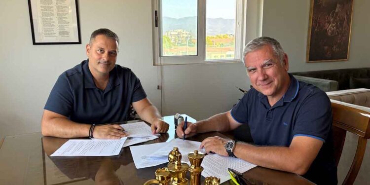 Υπογράφηκε η σύμβαση για την κατασκευή των κερκίδων στο γήπεδο Μεσολογγίου