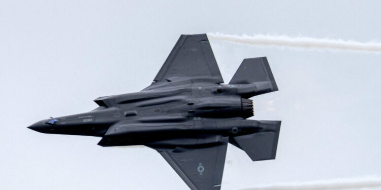 Δένδιας: «Ορθά προτάξαμε την αγορά των F-35 – Στοιχειώδης πρόνοια να τα έχουμε κι ας προσπαθεί η Τουρκία»