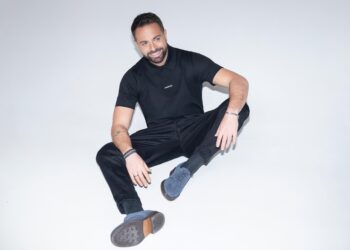 Ηλίας Βρεττός:τριπλές live εμφανίσεις σε Ελλάδα και Κύπρο