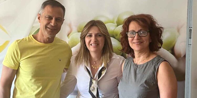 Επίσκεψη της Νίκης Φλώρου – Καραγιάννη σε δύο εξαγωγικές επιχειρήσεις της Αιτωλοακαρνανίας