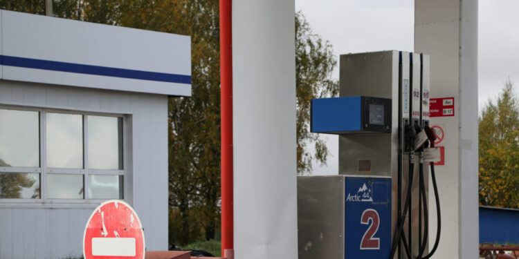 Η Κριμαία παγώνει τις τιμές των καυσίμων και επιβάλλει δελτίο λόγω των ελλείψεων