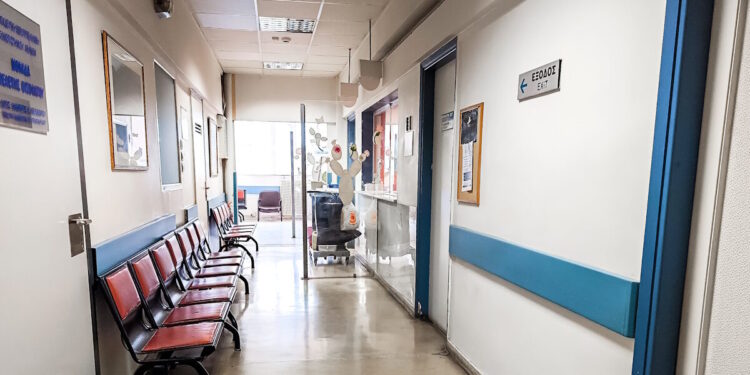 Κρήτη: Στη ΜΕΘ του ΠΑΓΝΗ 5χρονο παιδί – Παρασύρθηκε από αυτοκίνητο στο Λασίθι