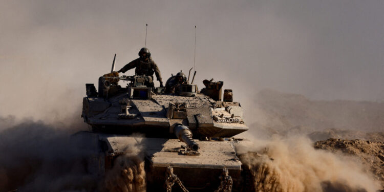 Το νέο μισθολόγιο των ένστολων, στα 110 ευρώ το μήνα η ενίσχυση – Αναλυτικά οι πίνακες