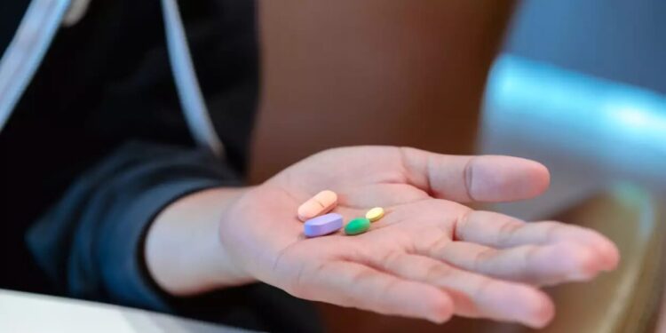 Ο ΕΟΦ προειδοποιει: Μην αγοράζετε φάρμακα που πωλούνται online