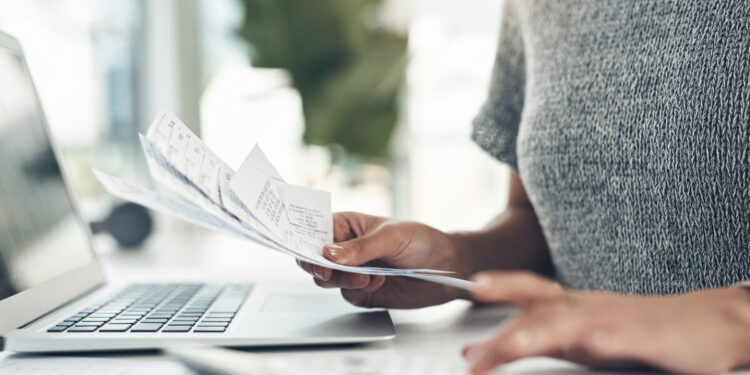 Θέμα χρόνου τα μπόνους της ΑΑΔΕ έως 3.000 ευρώ για καταγγελία πλαστών αποδείξεων – Ποιους αφορά και ποια είναι τα βήματα για την πληρωμή