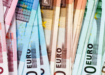 ΔΥΠΑ: Ανοίγουν σήμερα οι αιτήσεις για το Ειδικό Εποχικό Βοήθημα 2025