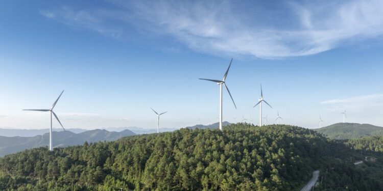 Χαμηλά μεγέθη και φέτος στην αγορά των αιολικών πάρκων – Τι δείχνουν τα τελευταία στοιχεία για την Ελλάδα