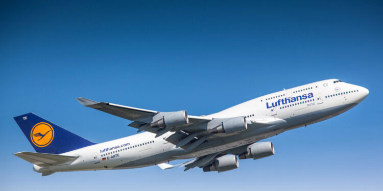 Η Lufthansa ανακοινώνει 4.000 περικοπές θέσεων εργασίας σε μια προσπάθεια να μεγαλώσει το περιθώριο κέρδους