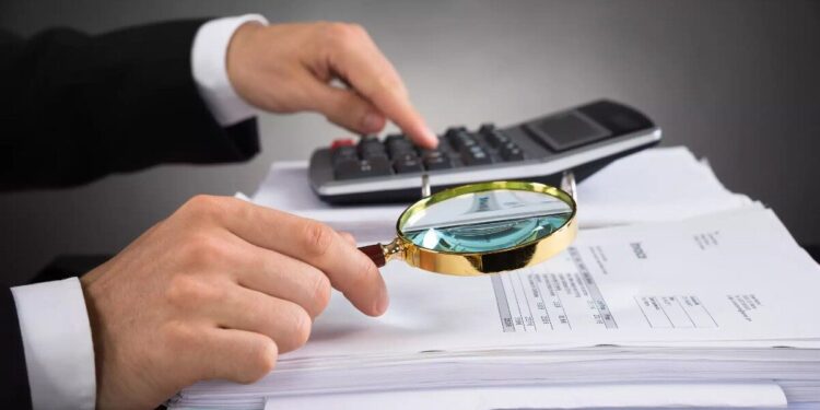 ΜμΕ και κλιματική κρίση: Υπέρογκοι πράσινοι φόροι και μηδαμινές επενδύσεις παρά τις γιγάντιες οικονομικές απώλειες