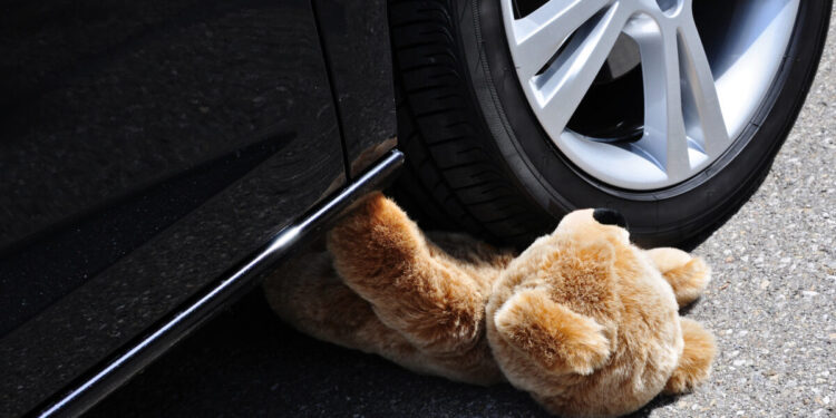 Χανιά: Μπροστά στον πατέρα του παρασύρθηκε θανάσιμα από το αυτοκίνητο το 4χρονο παιδί – Πώς έγινε η τραγωδία