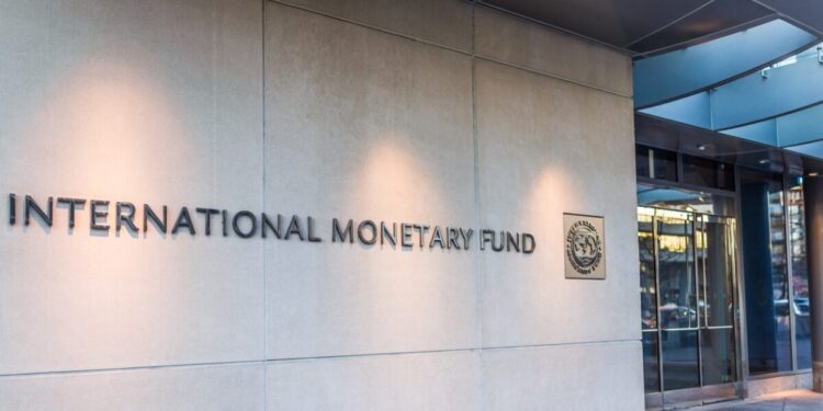 ΔΝΤ: Τρύπα 20 δισ. δολαρίων στη χρηματοδότηση της Ουκρανίας έως το 2027