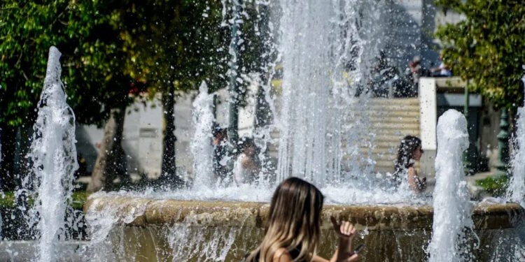 Καιρός σήμερα: Στους 33 βαθμούς η θερμοκρασία – Ισχυροί άνεμοι έως 7 μποφόρ στο Αιγαίο