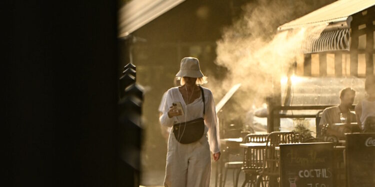 Καιρός σήμερα: «Τσιμπάει» η θερμοκρασία, «πέφτουν» οι άνεμοι – Αναλυτική πρόγνωση