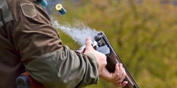 Θέρμο: Κυνηγός τραυμάτισε άνδρα με σκάγι στο πρόσωπο και συνελήφθη