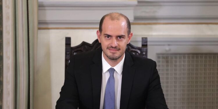 Γιώργος Κώτσηρας στο newsit.gr: Μειώνοντας φόρους, αυξάνουμε τα εισοδήματα και διασφαλίζουμε την ανάπτυξη μακροπρόθεσμα