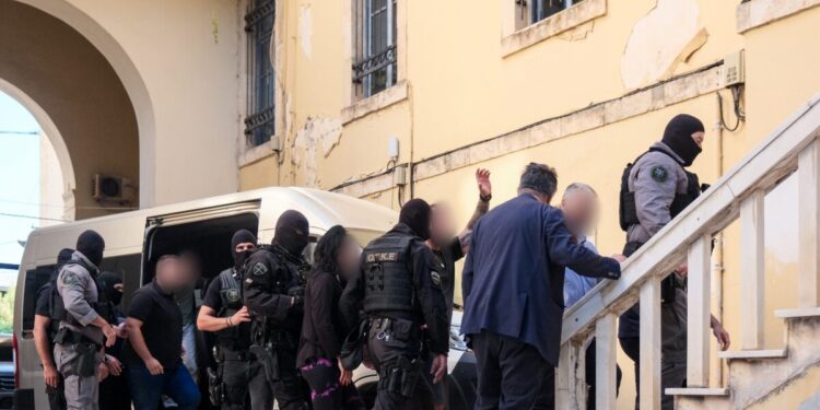 Χανιά: Προφυλακίστηκαν για τη δεύτερη δικογραφία τα δύο αδέλφια που φέρονται ως εγκέφαλοι – Είχαν αφεθεί ελεύθεροι νωρίτερα