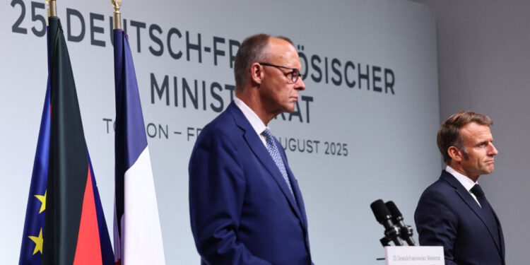 Ο Μερτς και ο Μακρόν πιέζουν για δευτερεύουσες κυρώσεις κατά των εμπορικών εταίρων της Ρωσίας