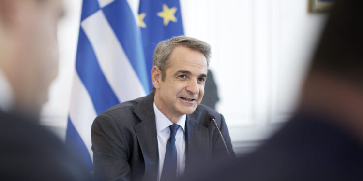 Μητσοτάκης στο υπουργικό: Μάχη με τα fake news για Τέμπη και εξωτερική πολιτική – Τολμηρές αλλαγές στις Ένοπλες Δυνάμεις