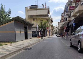 Τοποθετήθηκαν σαμαράκια στην οδό Γρίβα για την ενίσχυση της οδικής ασφάλειας (φωτο)