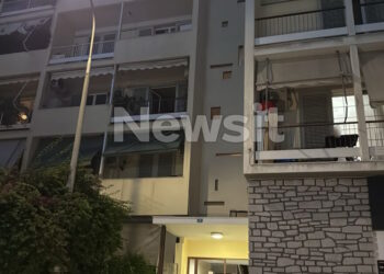 Τραγωδία στα Πατήσια: Γυναίκα γέννησε στο σπίτι της και πέθανε μαζί με το μωρό