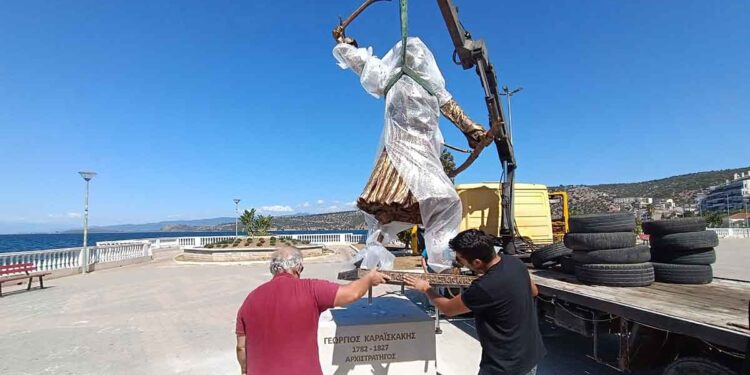 Αμφιλοχία: Τοποθετήθηκε το άγαλμα του Γεώργιου Καραϊσκάκη για τα 200 χρόνια από τη «Μάχη του Καρβασαρά» (φωτο)