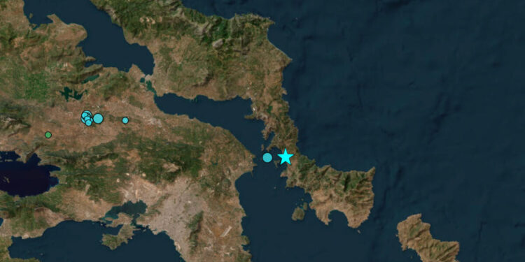 Σεισμός 5,2 Ρίχτερ στην Εύβοια: Η στιγμή της σεισμικής δόνηση στον “αέρα” της ΕΡΤ