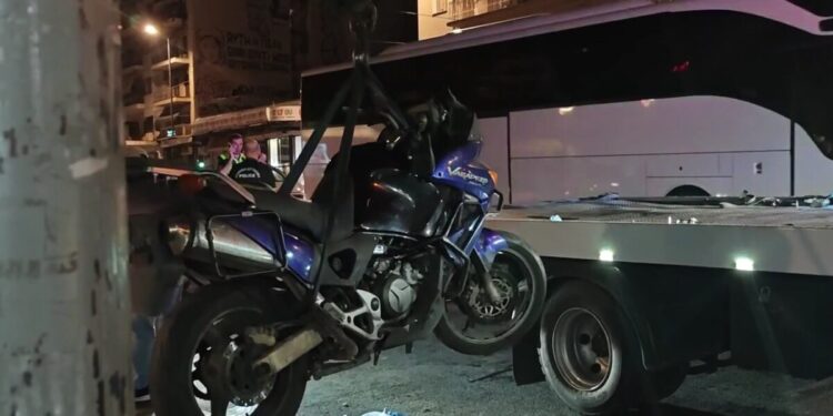 Μηχανή παρέσυρε γυναίκα στην πλατεία Αμερικής – Μεταφέρθηκε τραυματισμένη στο «Γεννηματάς»