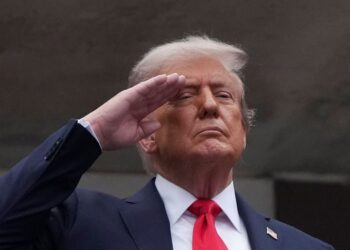 Φωτιά στις τιμές του πετρελαίου από τις απειλές Τραμπ για δασμούς στους αγοραστές του ρωσικού πετρελαίου και την ισραηλινή επίθεση στη Ντόχα