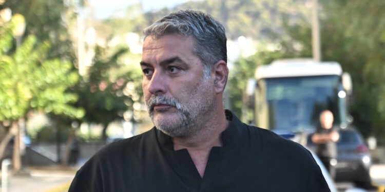 Χρυσοχοΐδης για την υπόθεση Μπισμπίκη: «Πρόκειται για πλημμέλημα, έπρεπε να είχε μείνει για αλκοτέστ»