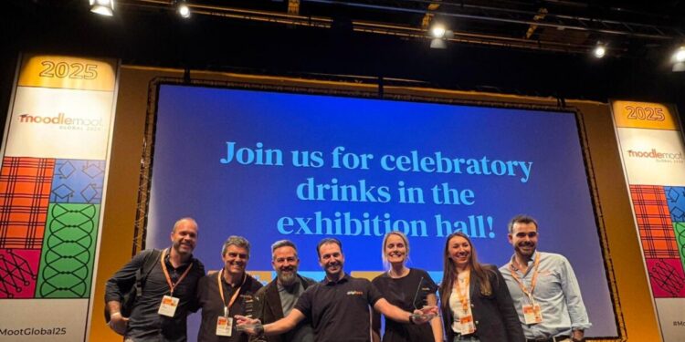 Digitech: Παγκόσμια διπλή διάκριση στο συνέδριο Moodle Global 2025