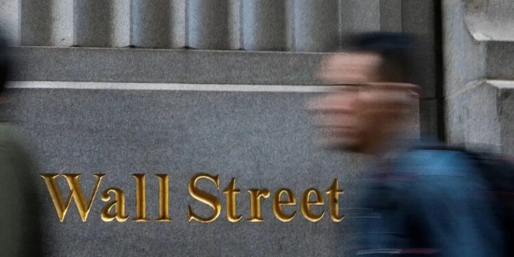 Wall Street: Ιστορικό ρεκόρ για τον Nasdaq, άνοδος για τον S&P 500 πριν τα νέα στοιχεία πληθωρισμού