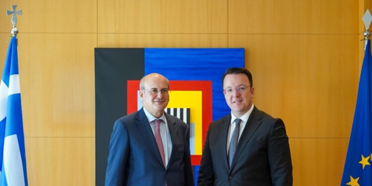 Συνάντηση Κωστή Χατζηδάκη με τον υπουργό μεταφορών της Βόρειας Μακεδονίας – Οικονομία και έργα υποδομών στο τραπέζι της συζήτησης