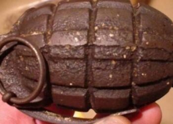 Ξηρόμερο: Άνδρας εντόπισε χειροβομβίδα σε βράχο