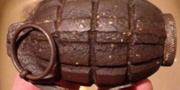 Ξηρόμερο: Άνδρας εντόπισε χειροβομβίδα σε βράχο