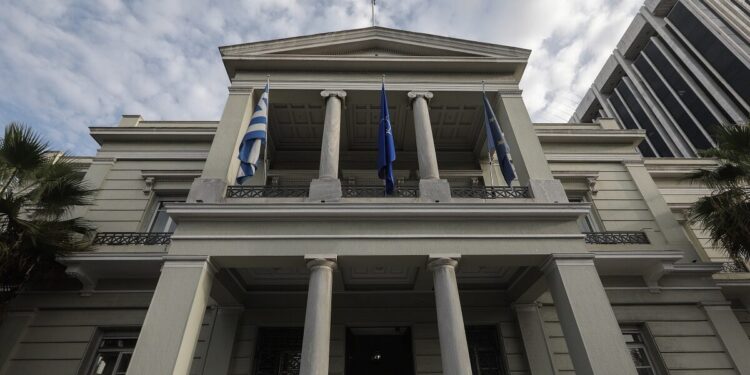 ΥΠΕΞ: «Η Ελλάδα καταδικάζει κατηγορηματικά τη σημερινή φονική τρομοκρατική επίθεση στην Ιερουσαλήμ»