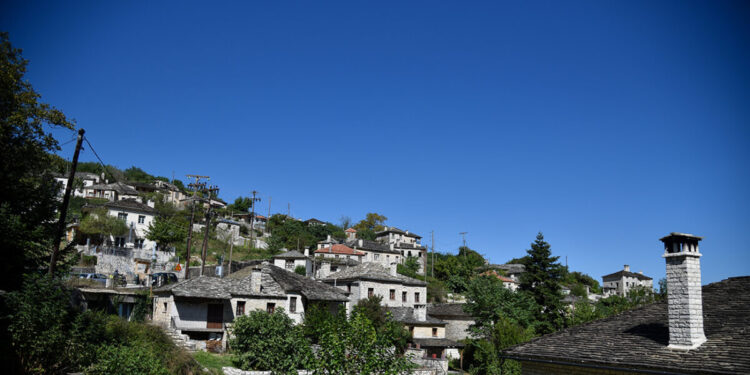 Η ώρα της περιφέρειας: Μειώνεται στο μισό ο ΕΝΦΙΑ στα χωριά, μικρότερος ΦΠΑ κατά 30% στα ακριτικά νησιά