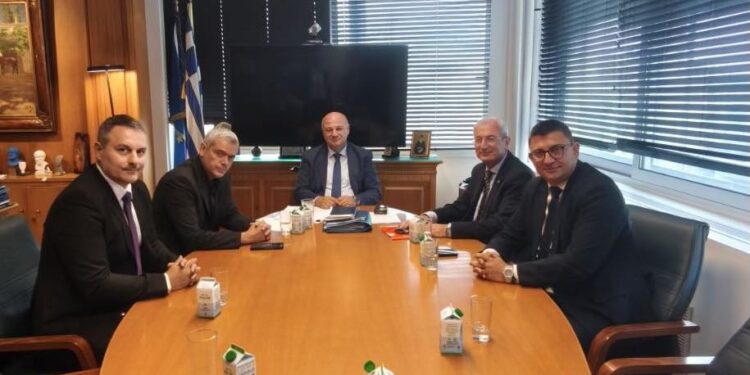 Τρεις δήμαρχοι της Αιτω/νίας με τον Υφ. Κ.Καραγκούνη συναντήθηκαν με Τσιάρα-Ανδριανό