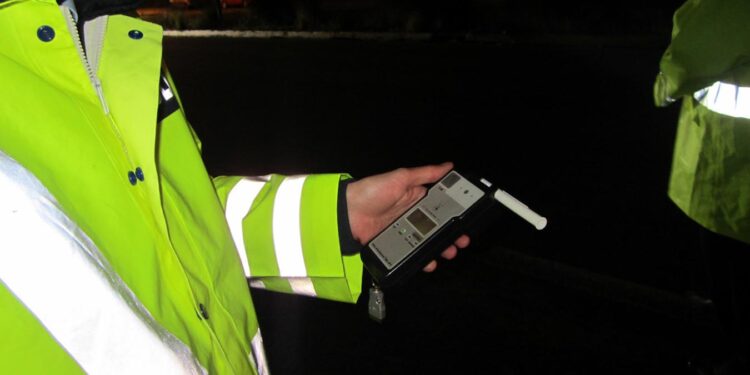 Αγρίνιο: Μπαράζ συλλήψεων για ναρκωτικά, διατάραξη κοινής ησυχίας και οδήγηση υπό την επήρεια μέθης