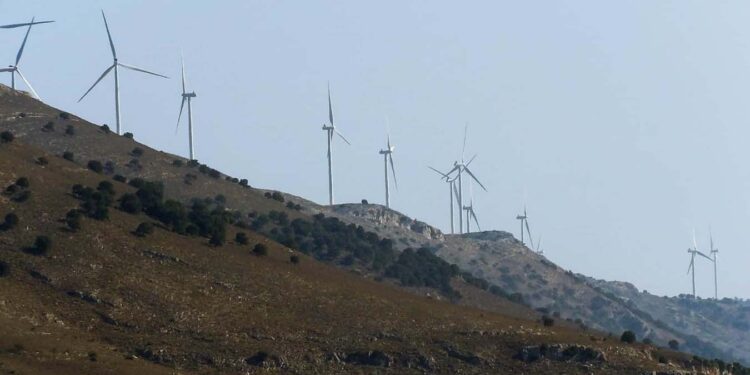 Αντίδραση του Συλλόγου Επαγγελματιών Τουρισμού Αλυζίας για ανεμογεννήτριες – «Απειλείται η ήπια τουριστική ανάπτυξη της περιοχής»