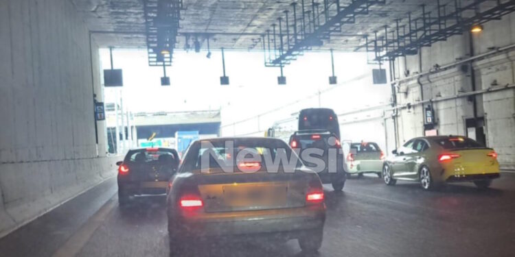 Κίνηση στους δρόμους: Μποτιλιάρισμα σε Κηφισό και Κηφισίας – «Σημειωτόν» στην Αττική Οδό