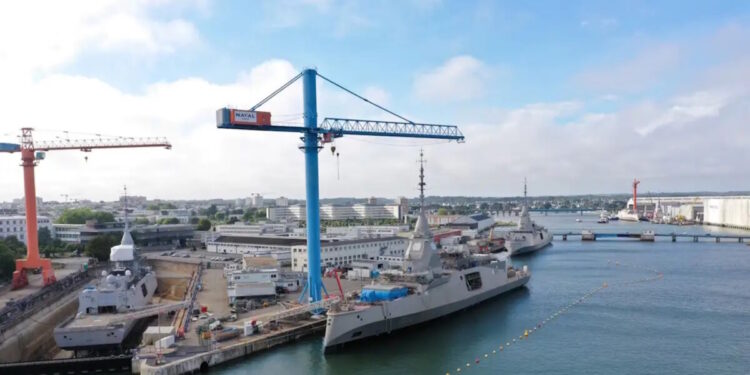 Ο ΣΥΡΙΖΑ λέει «Ναι» στην αγορά της 4ης belharra παρά τις ενστάσεις κάποιων στελεχών του