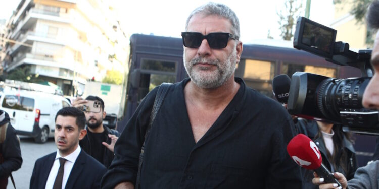 Βασίλης Μπισμπίκης: Η εισαγγελίας ζήτησε την ενοχή του – Όσα υποστήριξε ο ηθοποιός στην κατάθεσή του