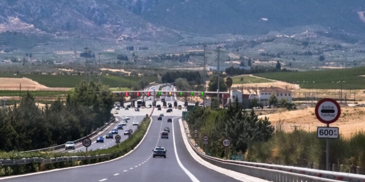 Η ΑΑΔΕ καταργεί την υποχρεωτική εκτύπωση της απόδειξης διοδίων