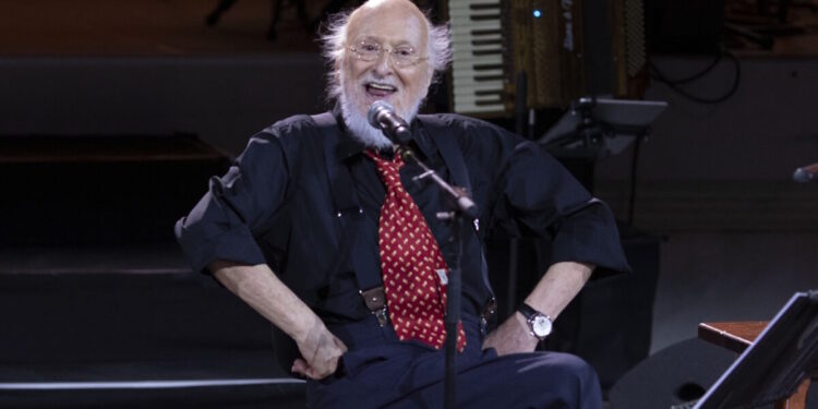 Διονύσης Σαββόπουλος: Όταν έπεσε θύμα λογοκρισίας της Χούντας για το θρυλικό «Ζεϊμπέκικο»