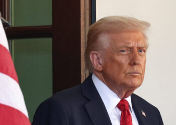 Ο Τραμπ απειλεί Ινδία και Πακιστάν με δασμούς 250% για να τερματίσουν τις συγκρούσεις