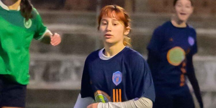 Ποδόσφαιρο γυναικών: Εντυπωσιάζει η Αγρινιώτισσα Εύη Σκανδάλου με τον Φωστήρα Καισαριανής (φωτο)